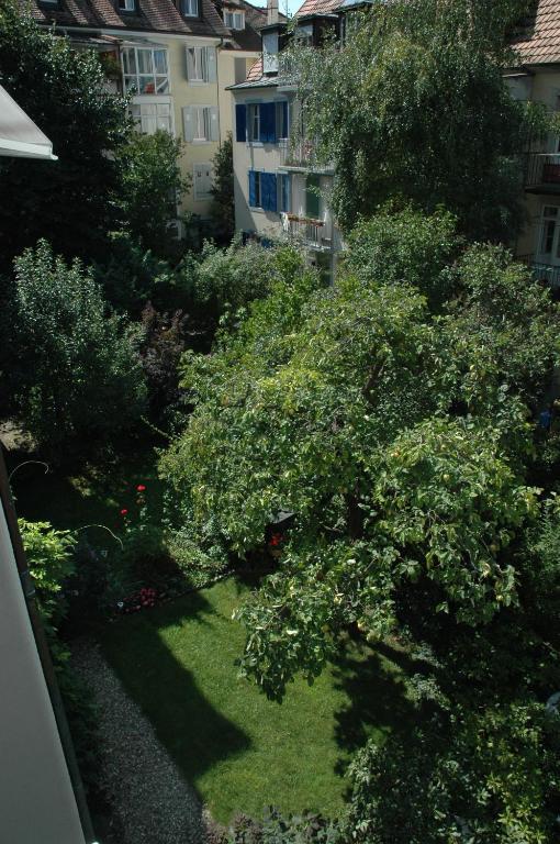B&B Schlettstadterstrasse 바젤 외부 사진